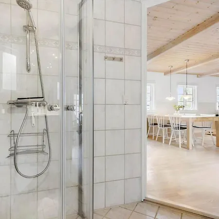 1430 Aakirkeby - Sohojvej 6 *